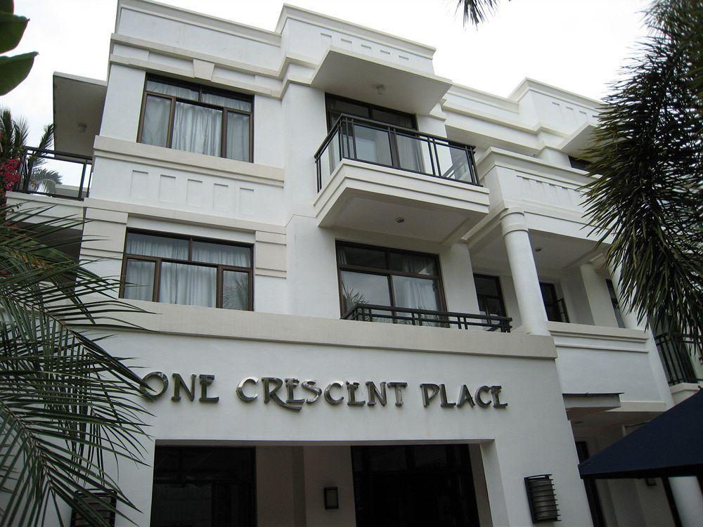 One Crescent Place Hotel Balabag  Екстер'єр фото