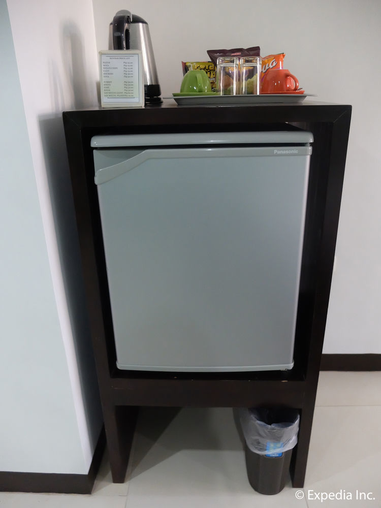 One Crescent Place Hotel Balabag  Екстер'єр фото